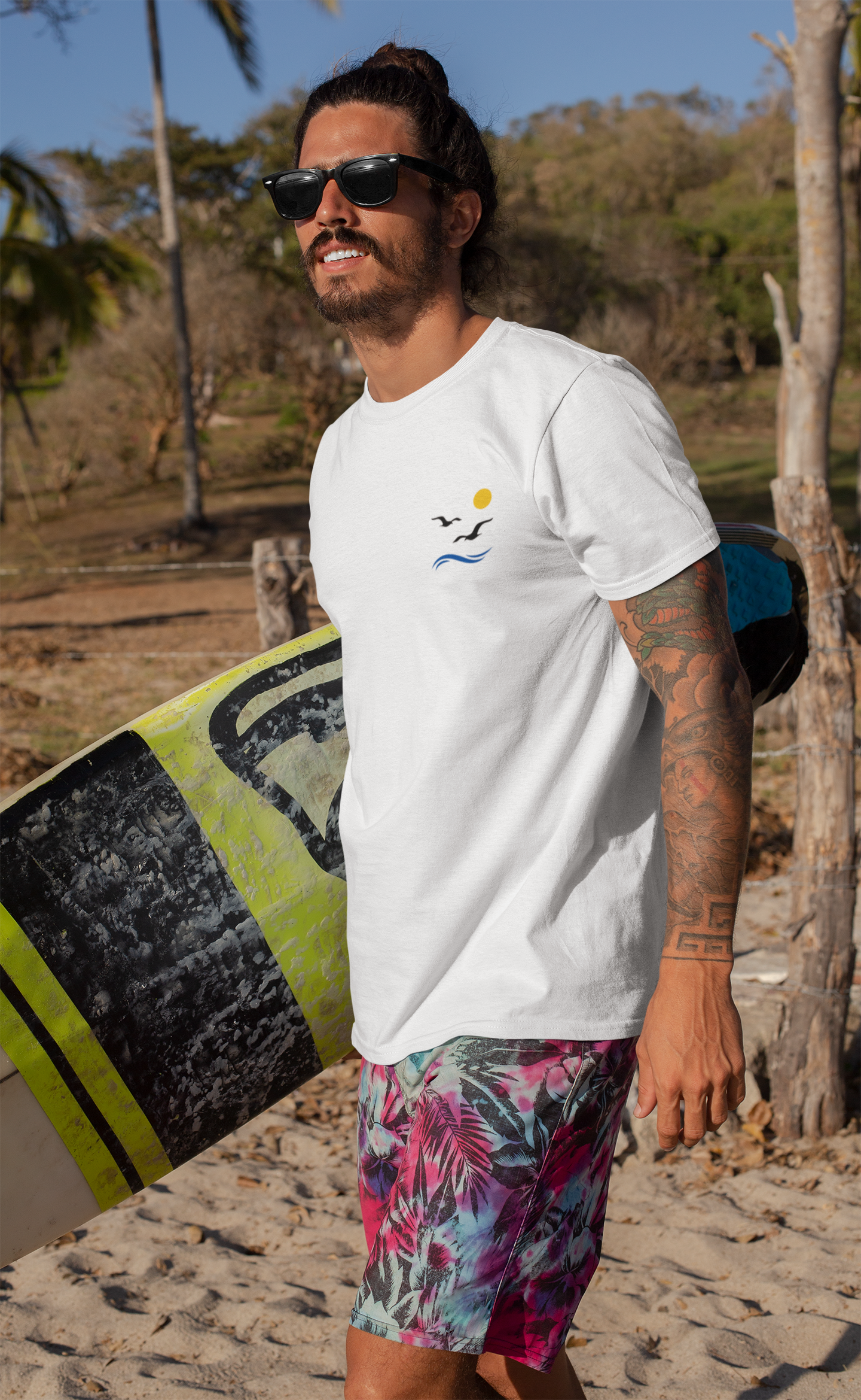 Modern Gaivotas T-Shirt, capturing Portuguese charm in a minimalist style.