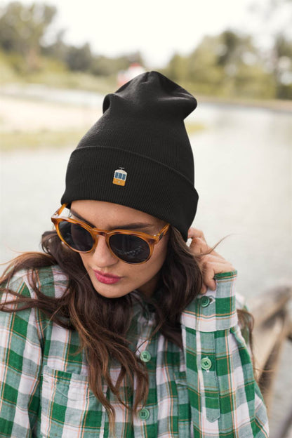 Unisex model wearing the Lisbon Eléctrico Beanie, reflecting the city’s iconic charm.